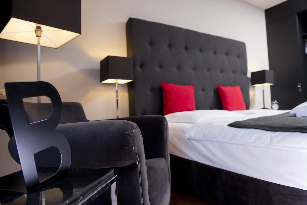 Tryp By Wyndham Bremen Airport Hotel Kamer foto