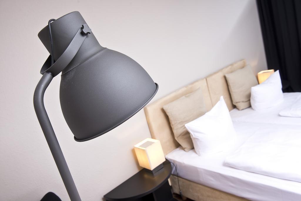 Tryp By Wyndham Bremen Airport Hotel Kamer foto