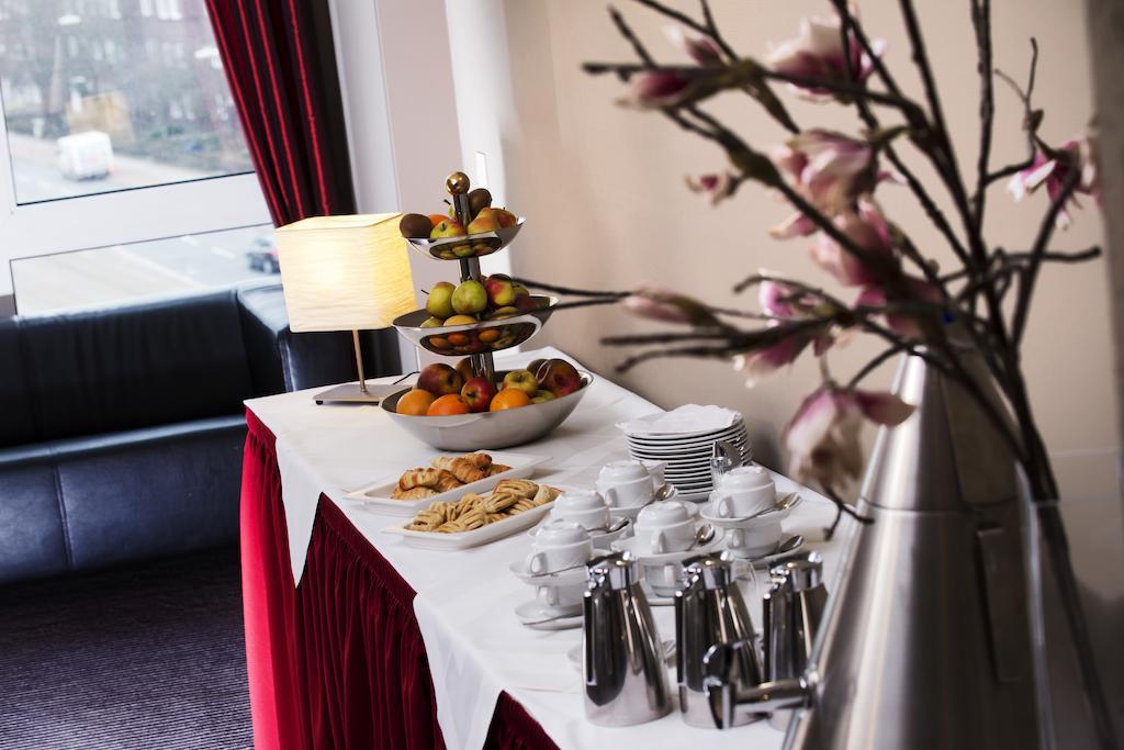 Tryp By Wyndham Bremen Airport Hotel Restaurant foto